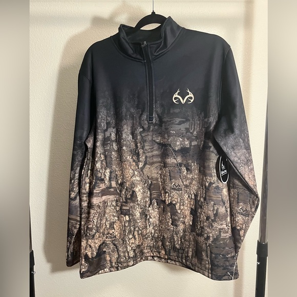 Realtree Other - NWT Men’s Large Realtree Hunting Camo Jacket